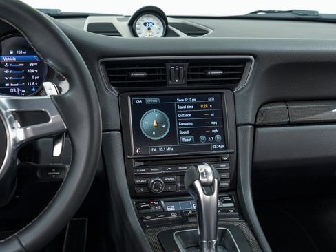 Certified 2014 Porsche 911 GT3 image 25