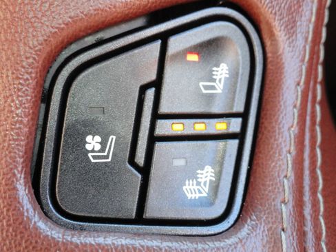 Used 2019 Chevrolet Tahoe Premier image 25