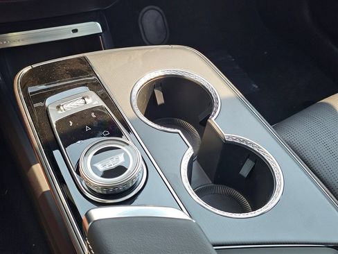 New 2026 Cadillac Lyriq Sport AWD/4WD image 32
