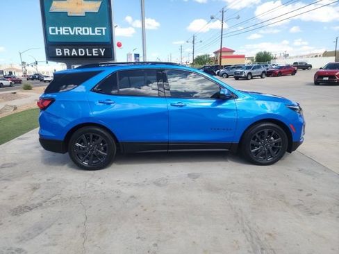 Certified 2024 Chevrolet Equinox RS FWD image 3
