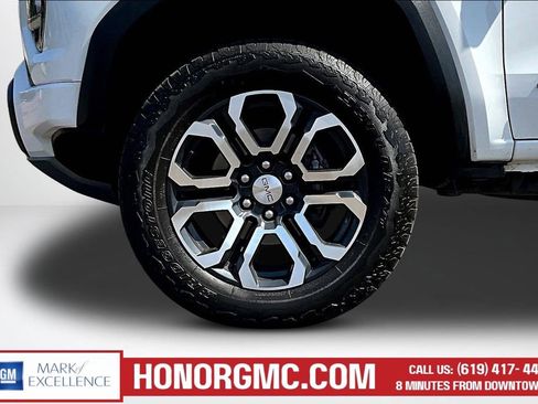 Used 2024 GMC Canyon AT4 AWD/4WD image 34