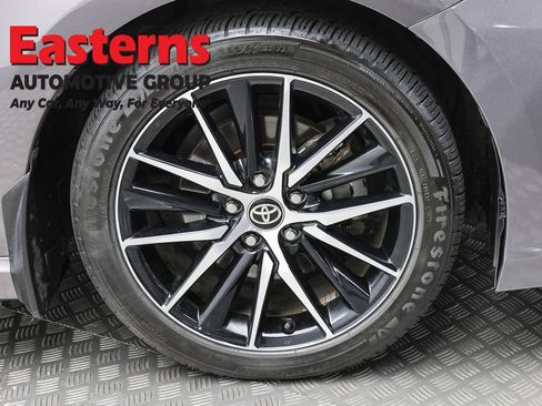 Used 2024 Toyota Camry SE w/ Cold Weather Package FWD image 28