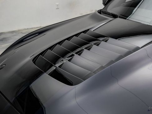 Used 2021 Ford Mustang Shelby GT500 w/ Carbon Fiber Track Pack image 32