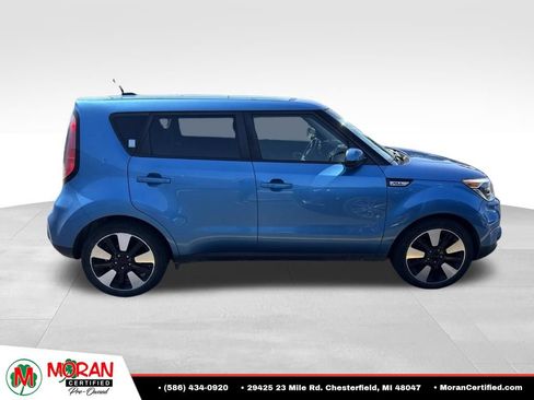 Used 2018 Kia Soul + FWD image 4
