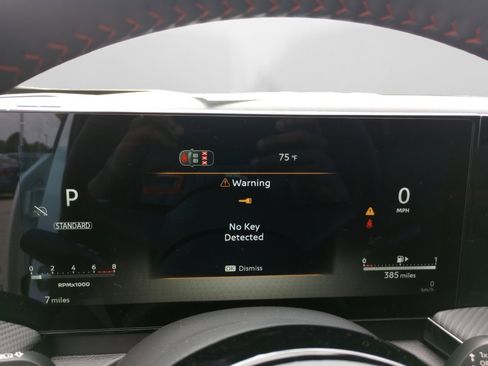 New 2026 Nissan Kicks SR w/ Cold Weather Package FWD image 11