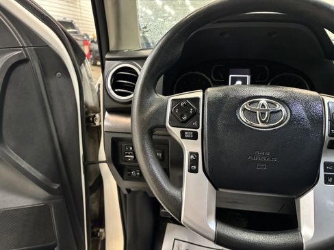 Used 2018 Toyota Tundra SR5 image 12