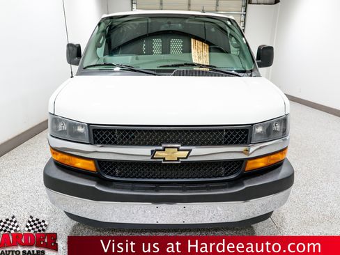 Used 2023 Chevrolet Express 2500 w/ Driver Convenience Package image 7