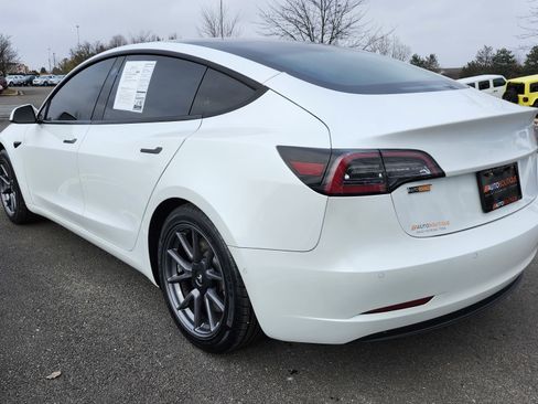 Used 2021 Tesla Model 3 Standard Range Plus image 15