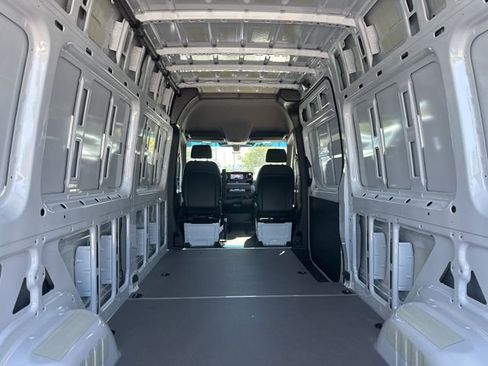 Used 2026 Mercedes-Benz Sprinter 2500 image 31