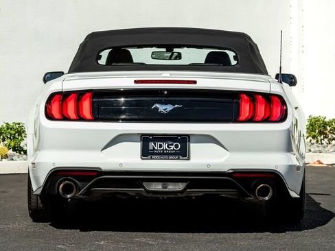 Used 2019 Ford Mustang Premium RWD image 10
