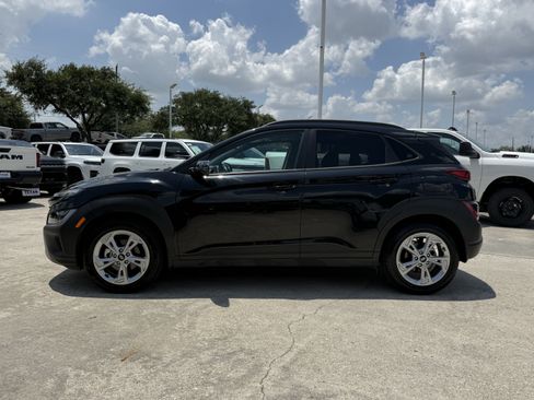 Used 2023 Hyundai Kona SEL w/ Convenience Package FWD image 9