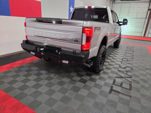 Used 2017 Ford F250 Platinum w/ Platinum Ultimate Package image 26