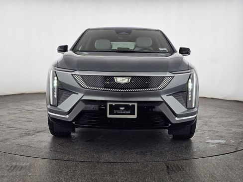 New 2026 Cadillac Optiq Luxury 1 image 9