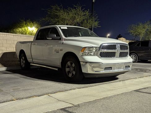 Used 2020 RAM 1500 Classic SLT w/ Luxury Group image 3