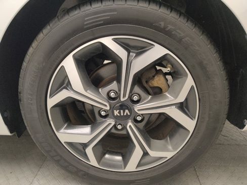 Used 2019 Kia Forte LXS FWD image 31