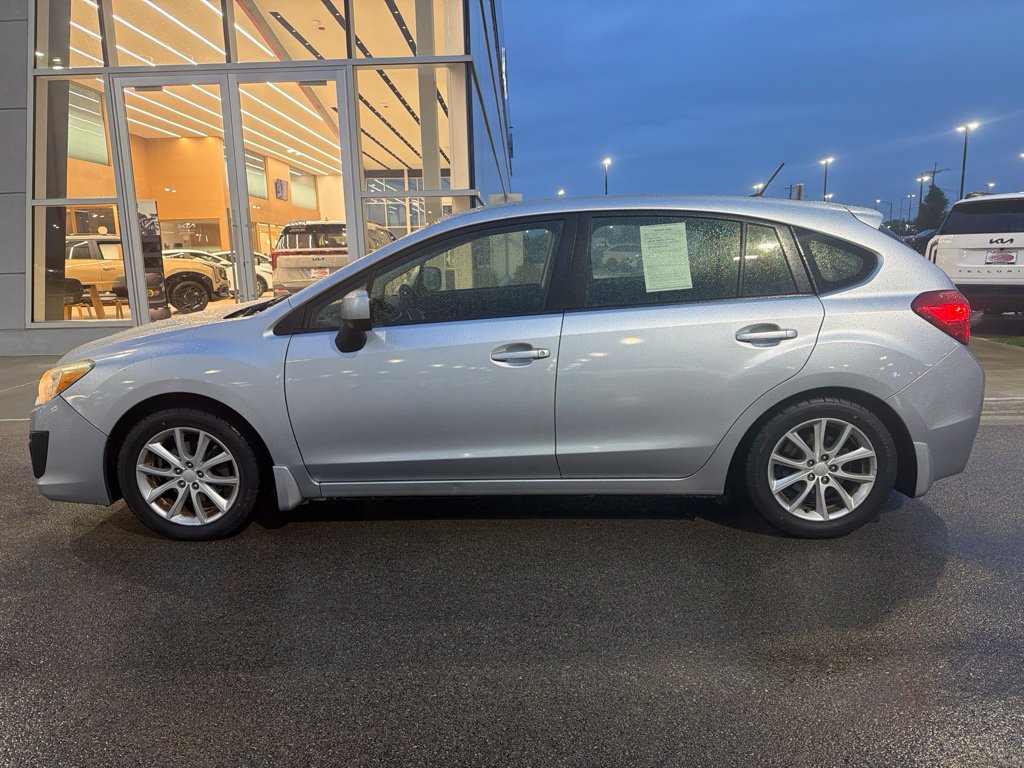 Used 2013 Subaru Impreza 2.0i Premium w/ All-Weather Pkg AWD/4WD image 3