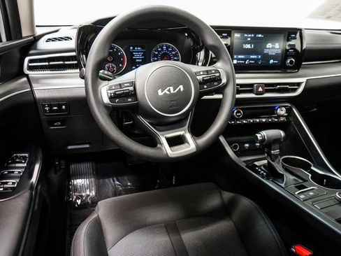 Used 2022 Kia K5 LXS FWD image 11