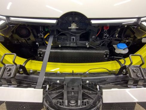 New 2025 Volkswagen ID. Buzz 1st Edition AWD/4WD image 7