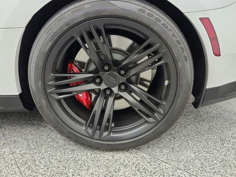 Used 2021 Chevrolet Camaro ZL1 image 16