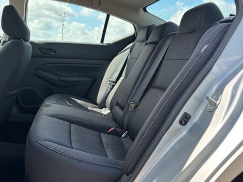 Used 2024 Nissan Altima 2.5 SV image 12