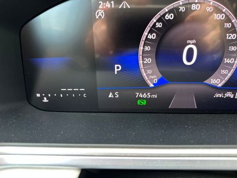 Certified 2025 Volkswagen Taos SE w/ Panoramic Sunroof Package AWD/4WD image 22