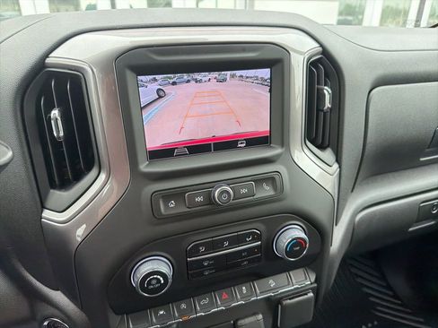 Used 2025 Chevrolet Silverado 1500 Custom Trail Boss w/ Turbomax Blackout Package image 15