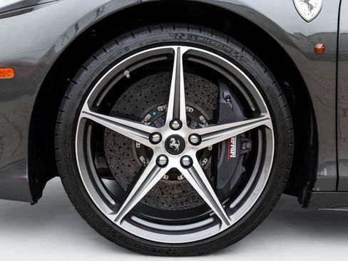 Used 2013 Ferrari 458 Spider RWD image 61