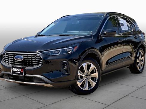 Certified 2025 Ford Escape Platinum AWD/4WD image 2