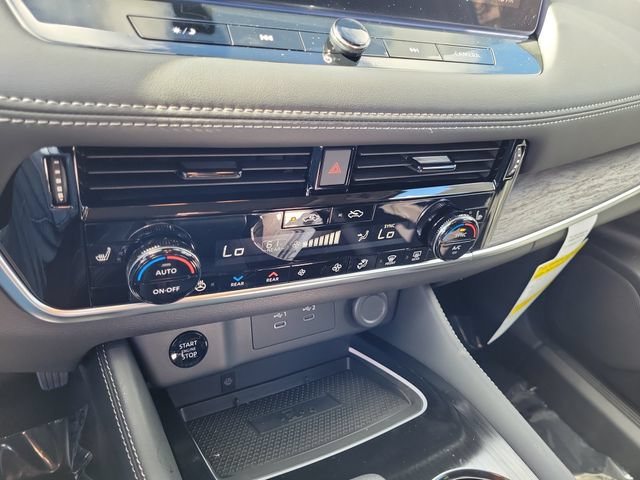 New 2026 Nissan Rogue Platinum w/ Platinum Premium Package AWD/4WD image 30