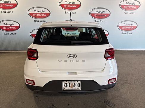 Used 2024 Hyundai Venue SE image 5
