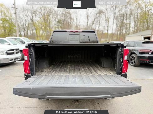 Used 2020 Chevrolet Silverado 1500 High Country w/ Technology Package AWD/4WD image 36