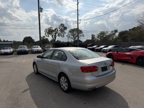 Used 2012 Volkswagen Jetta S image 7