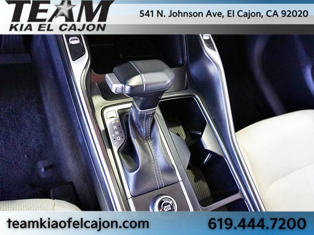 Certified 2025 Kia Sorento S FWD image 36