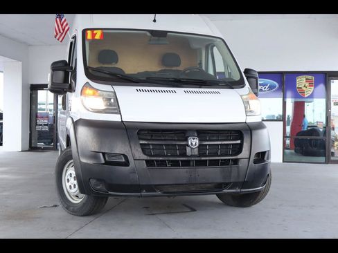 Used 2017 RAM ProMaster 2500 FWD image 1