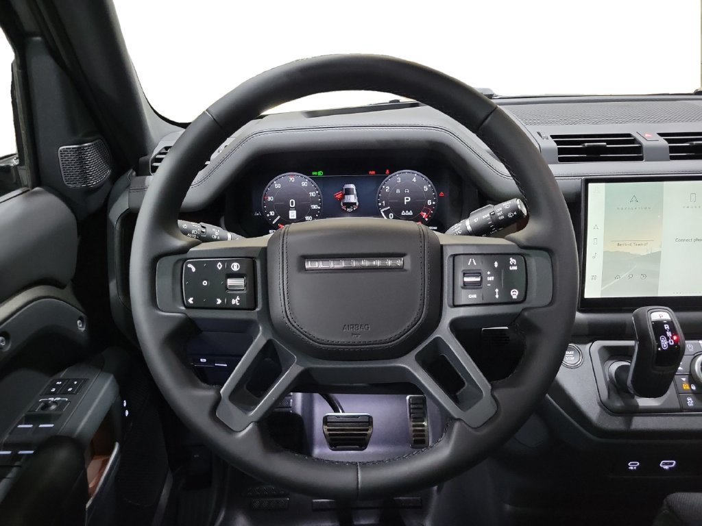 Certified 2024 Land Rover Defender 110 X AWD/4WD image 24