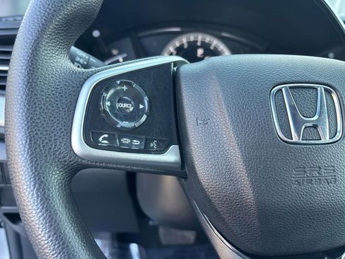 Used 2019 Honda CR-V LX image 18