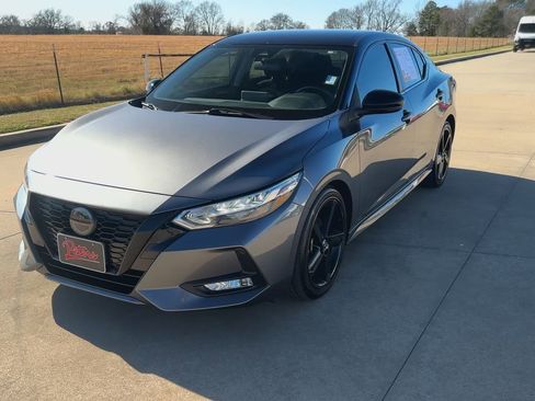 Used 2023 Nissan Sentra SR w/ Midnight Edition Package image 5