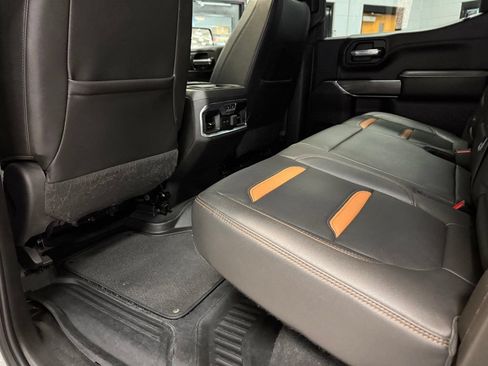 Used 2021 GMC Sierra 1500 AT4 w/ AT4 Premium Package AWD/4WD image 26