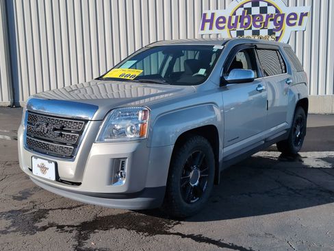 Used 2013 GMC Terrain SLE image 3