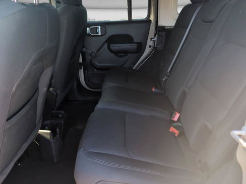Used 2022 Jeep Wrangler Unlimited Sport AWD/4WD image 28
