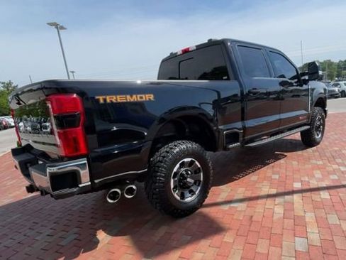 Used 2024 Ford F250 Lariat w/ Lariat Ultimate Package AWD/4WD image 9