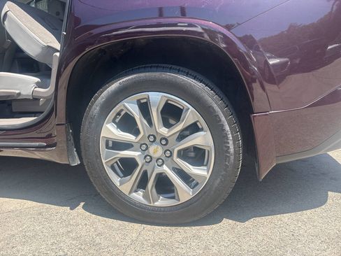 Used 2019 Chevrolet Traverse Premier AWD/4WD image 17