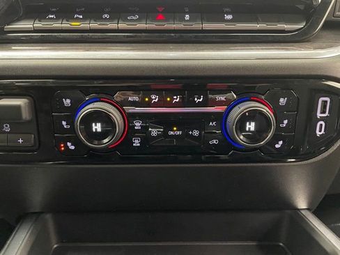 Certified 2025 Chevrolet Silverado 1500 LTZ image 7