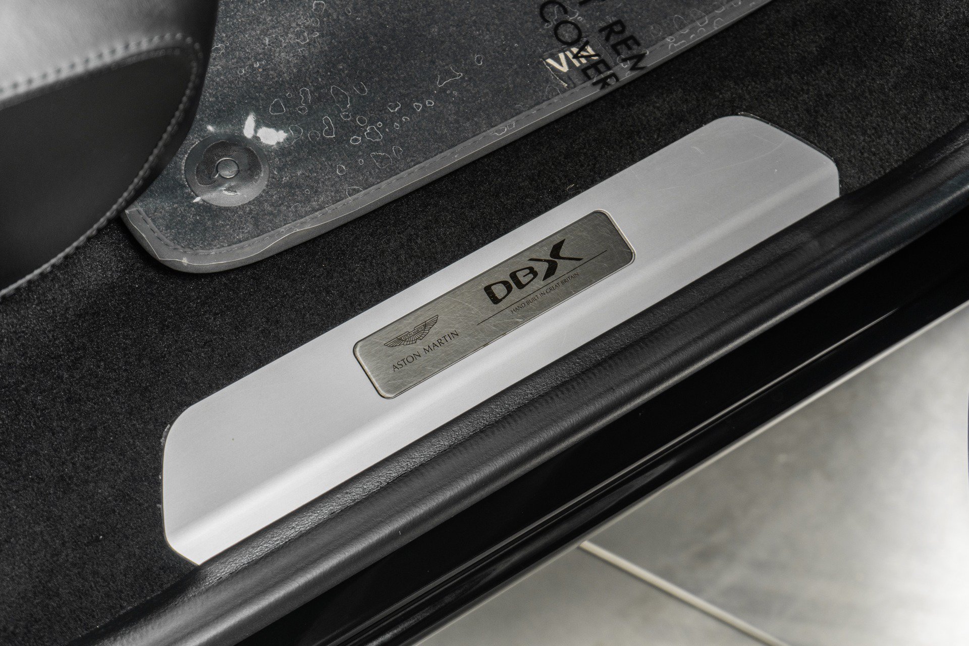 Used 2021 Aston Martin DBX AWD/4WD image 31