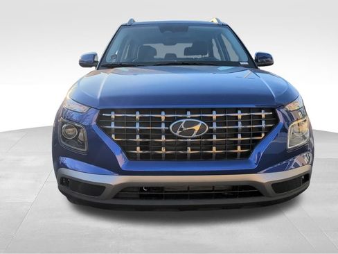 New 2026 Hyundai Venue SEL image 2