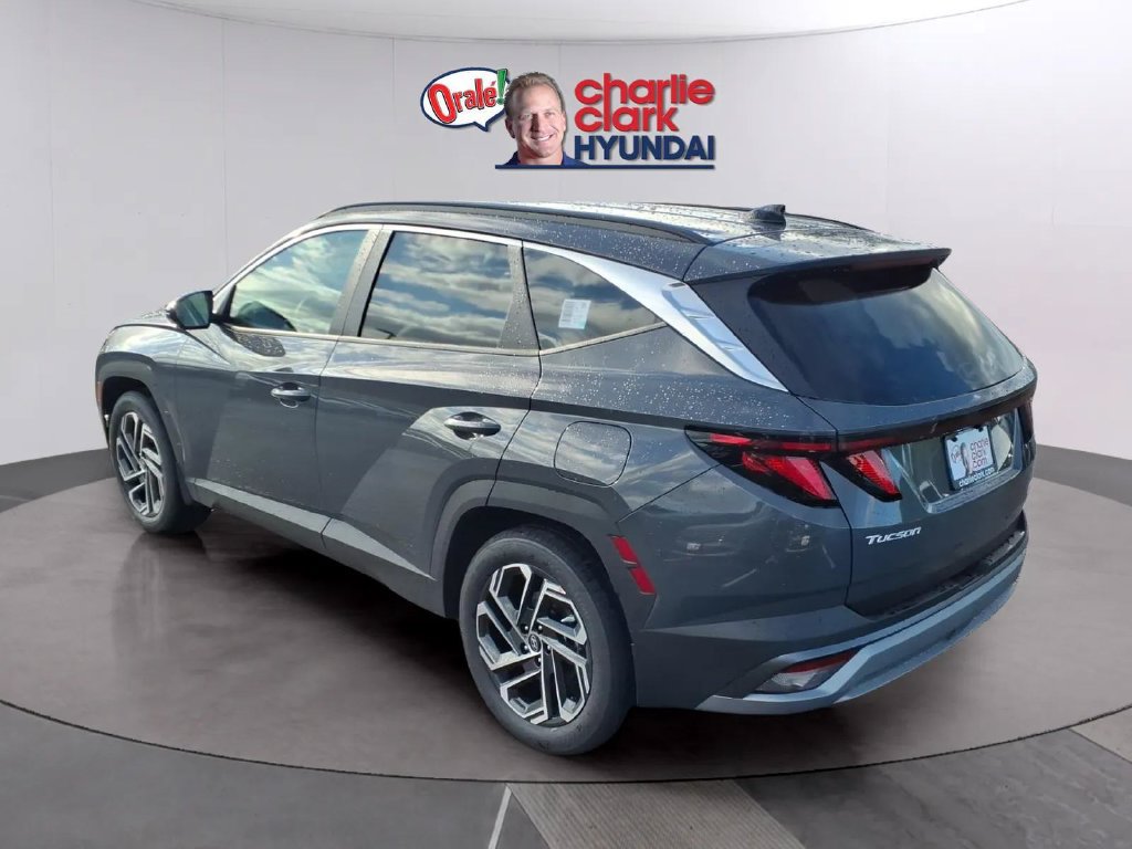 New 2026 Hyundai Tucson SEL Plus FWD image 3