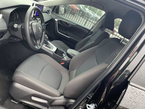 Certified 2025 Toyota RAV4 LE FWD image 18