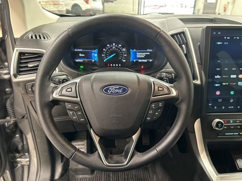 Certified 2024 Ford Edge SEL w/ Convenience Package image 16