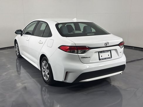 Used 2022 Toyota Corolla LE FWD image 7