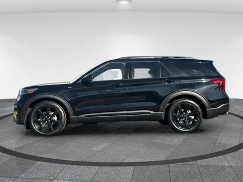 Certified 2023 Ford Explorer ST-Line w/ Class IV Trailer Tow Package image 9